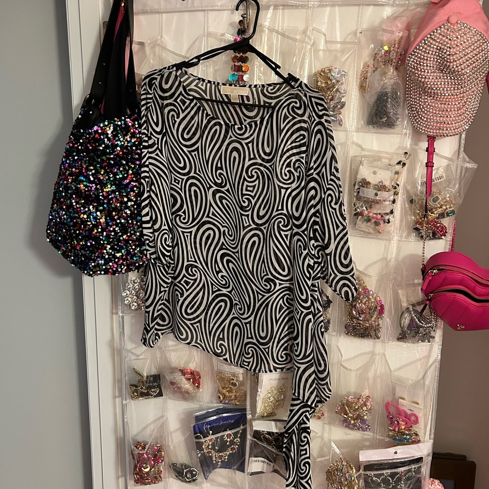 Michael Kors Black and White Swirl Tunic - Picture 2 of 2